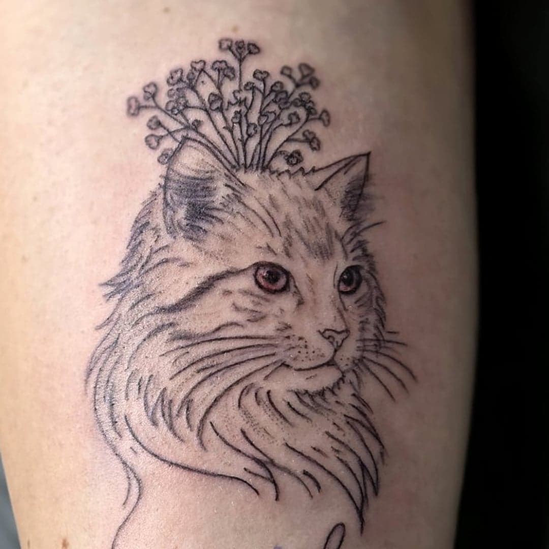 Tatouage portrait de chat avec lettering
